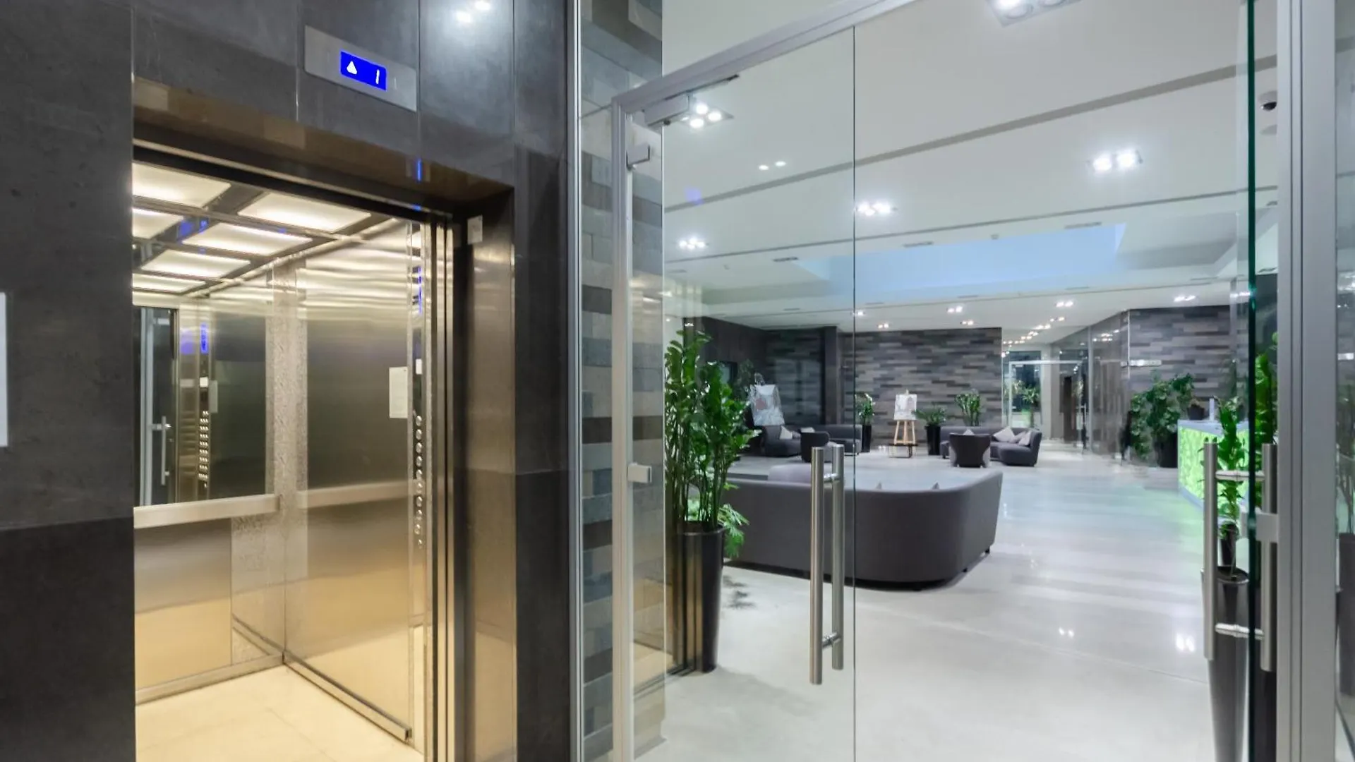 Petrovdom Apartments 10-353 In Rc Central Park, 7 John Mccain Street Kijev