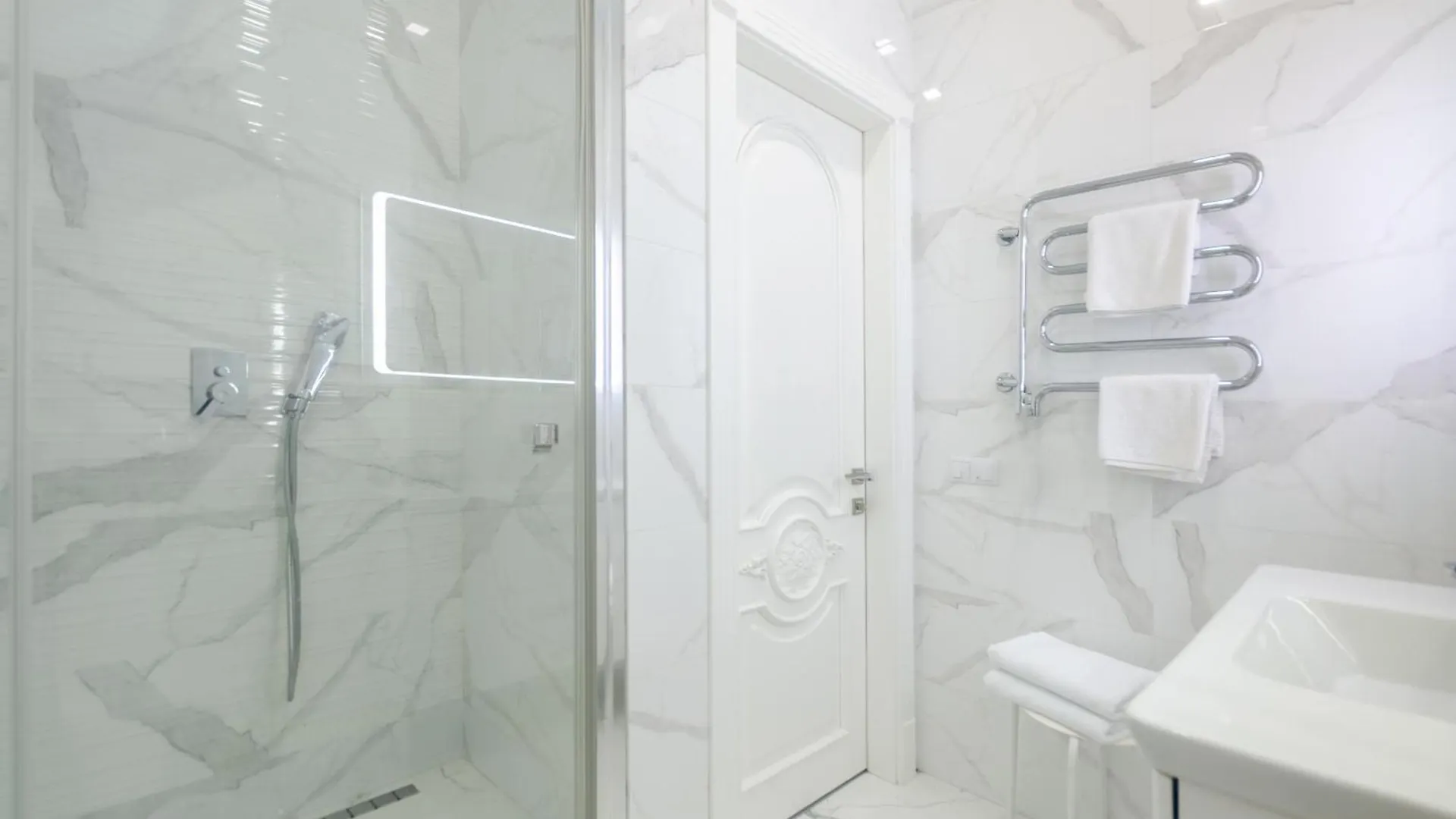 קייב Petrovdom Apartments 10-353 In Rc Central Park, 7 John Mccain Street 0*,