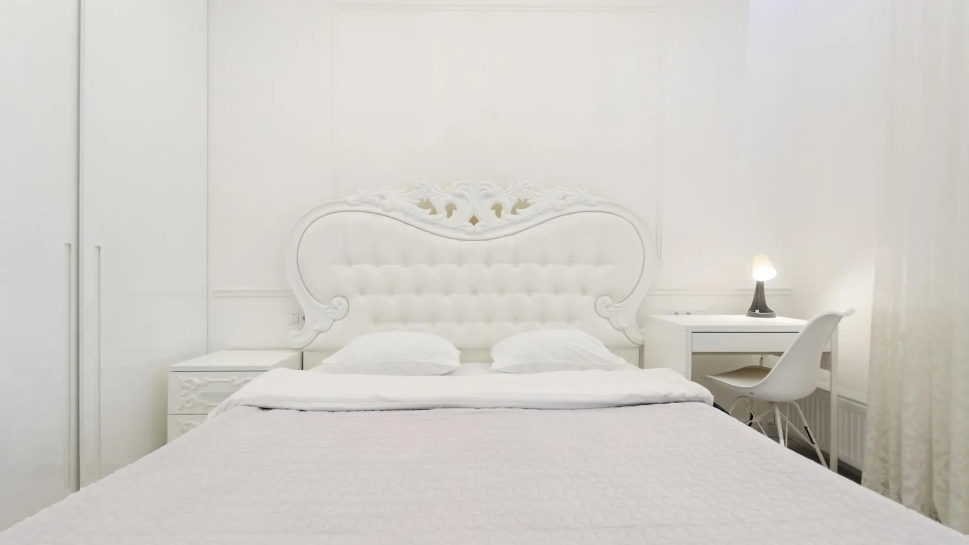 Petrovdom Apartments 10-353 In Rc Central Park, 7 John Mccain Street 基輔 乌克兰