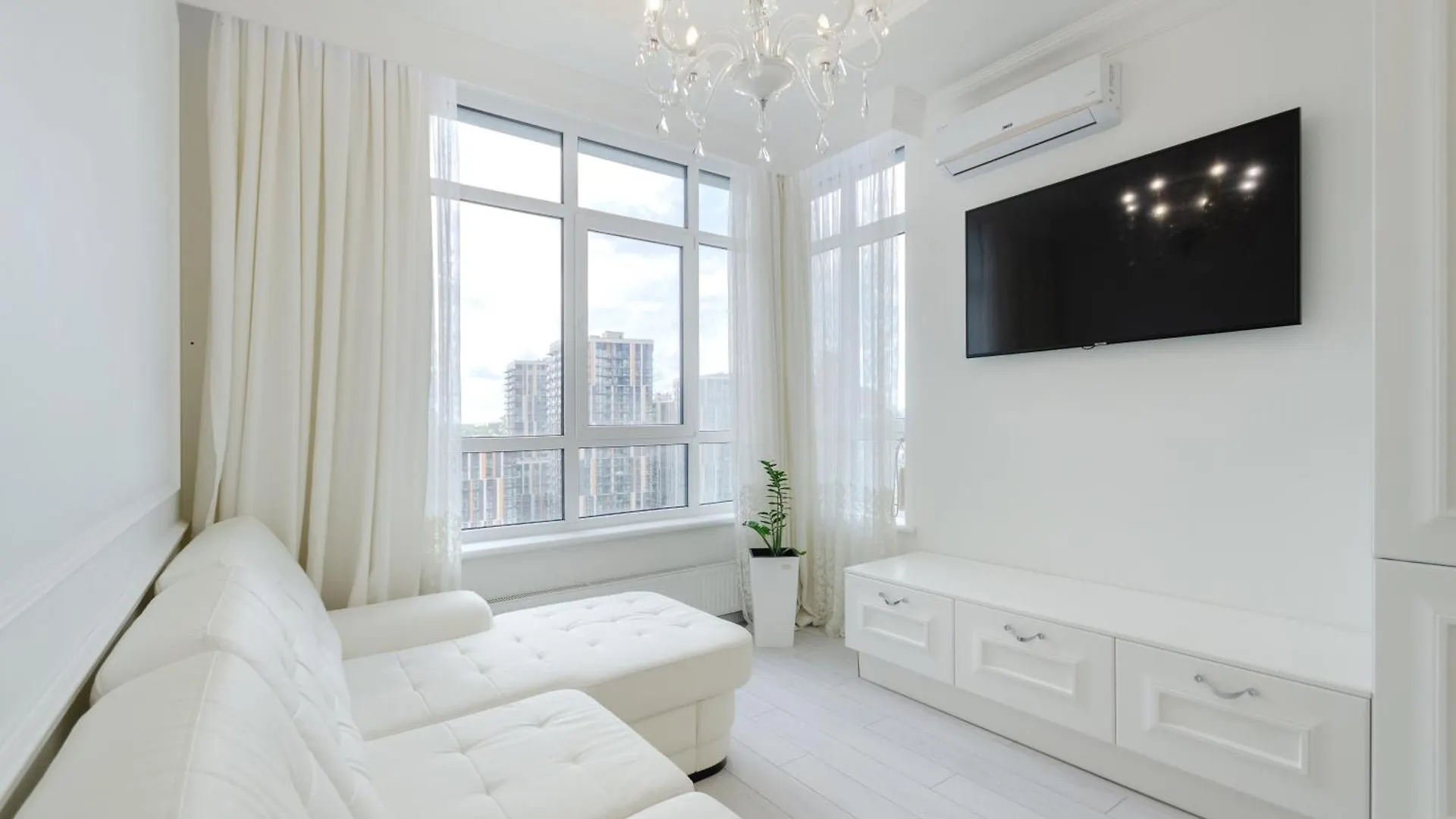 קייב Petrovdom Apartments 10-353 In Rc Central Park, 7 John Mccain Street